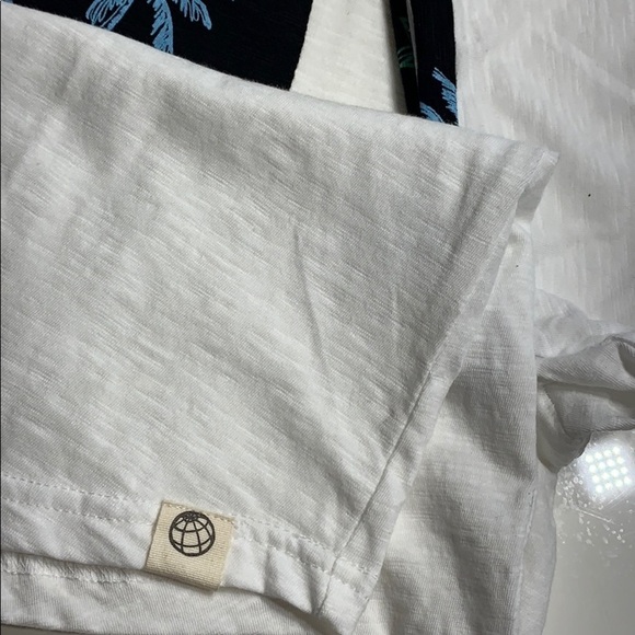 Free Planet Cuff Sleeve palm tree pocket xl T-shirt short sleeve nwot - Picture 5 of 6